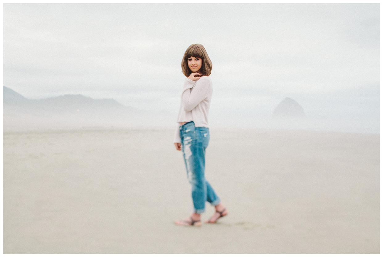 Alexis | Cannon Beach Senior Pictures · Katy Weaver Photography