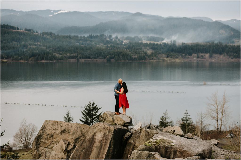 Columbia River Gorge Engagement Photos | Smithry and Marvin