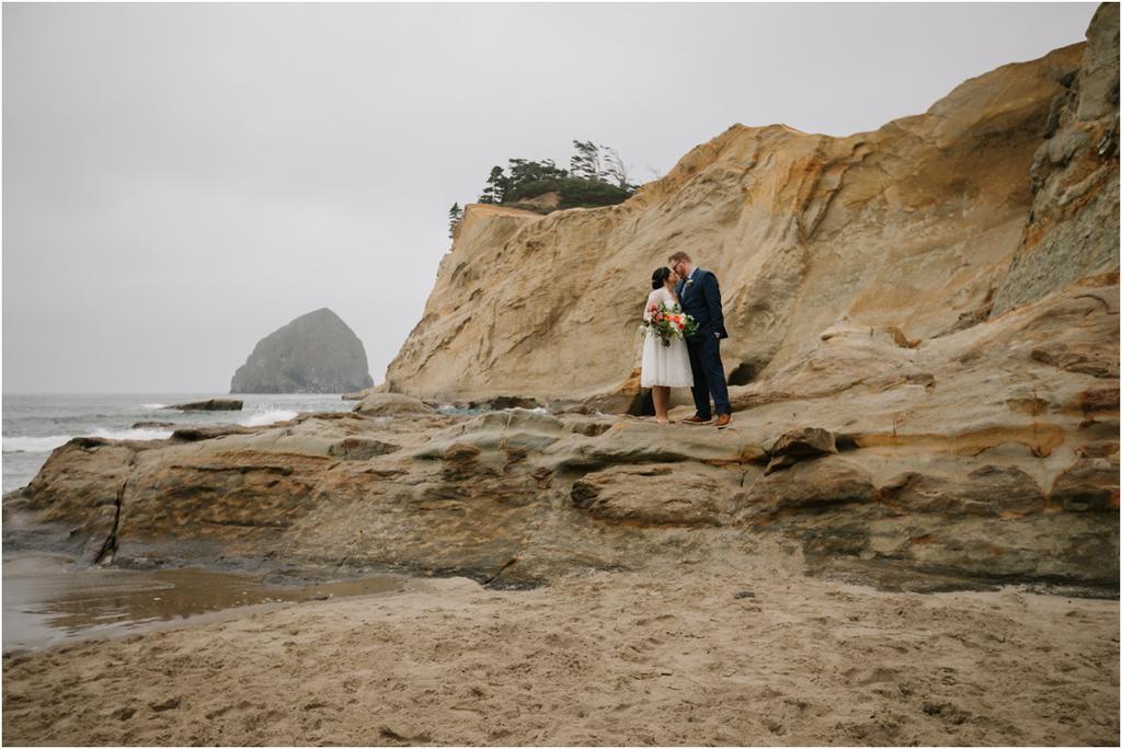 Oregon Coast Elopement at Cape Kiwanda | Adrienne and Tyler