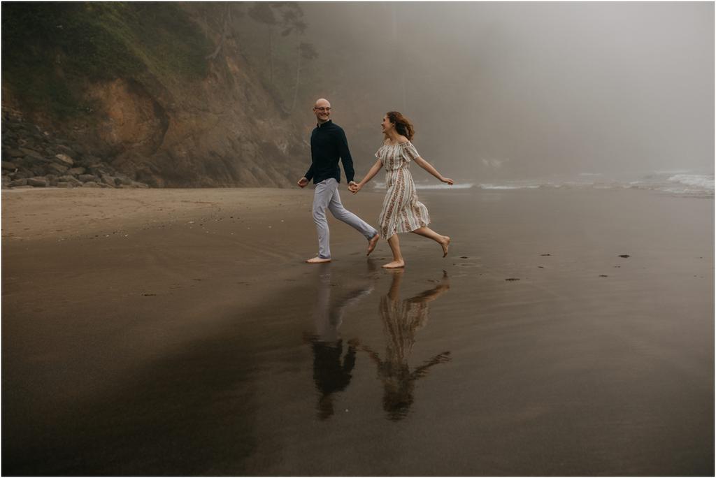 Oregon Coast Engagement Photos in Neskowin