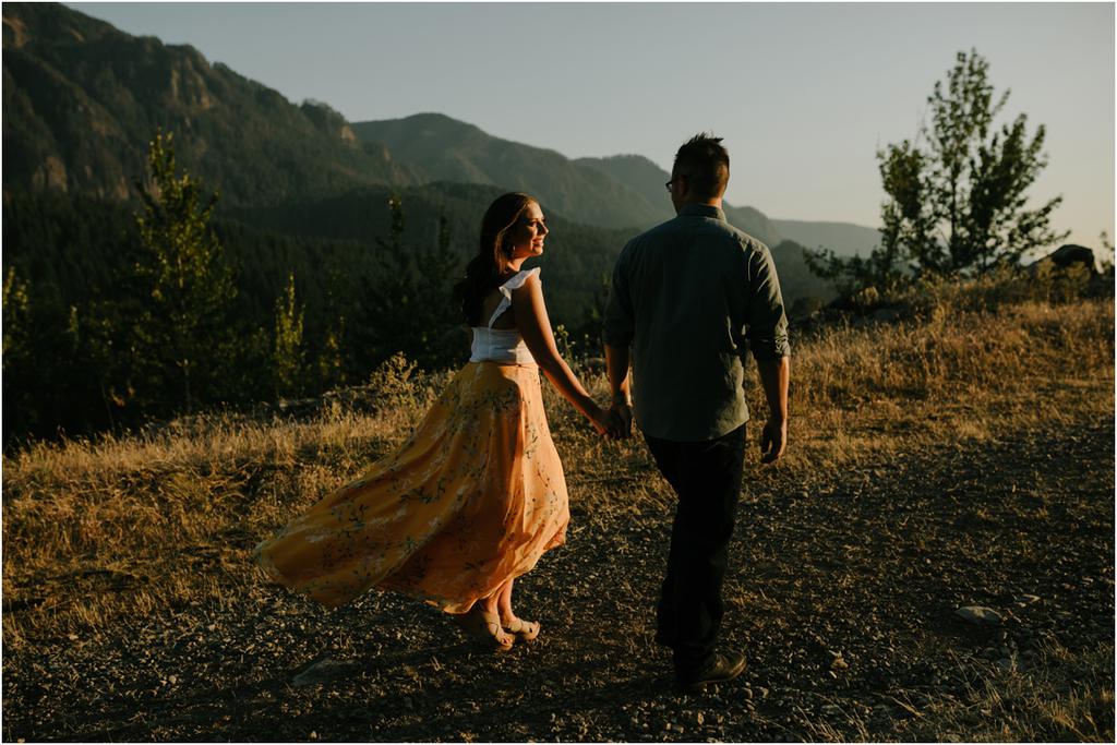 Government Cove Anniversary Photos in the Columbia River Gorge