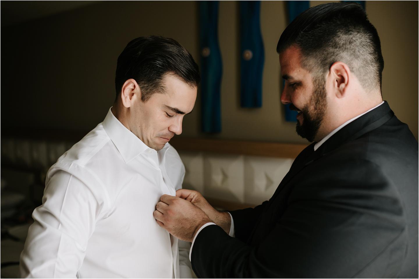 01-Getting-Ready-Cancun-Wedding-Photos-6