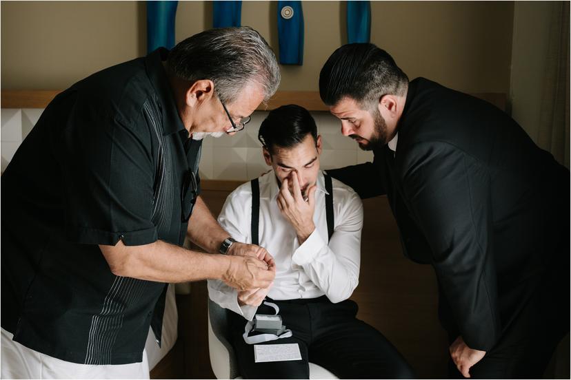 01-Getting-Ready-Cancun-Wedding-Photos-58