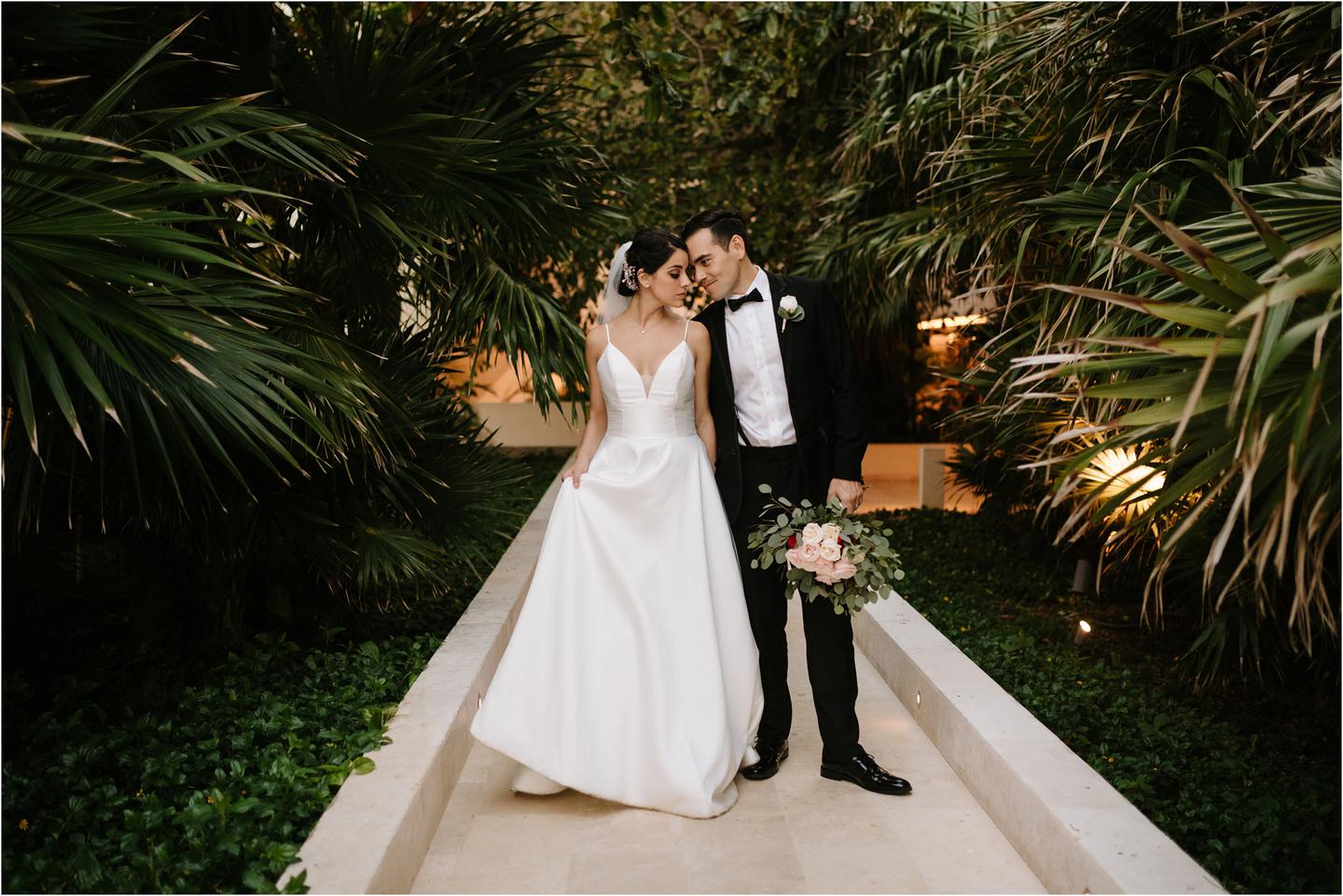05-Bride-and-Groom-at-Hyatt-Ziva-Cancun-118