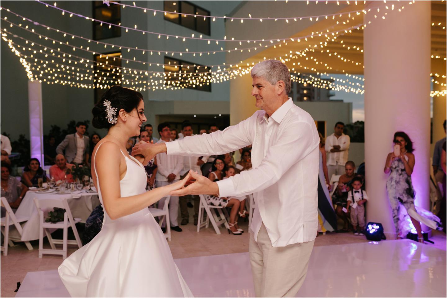 06-Entrance-First-Dance-Hyatt-Ziva-Reception-109