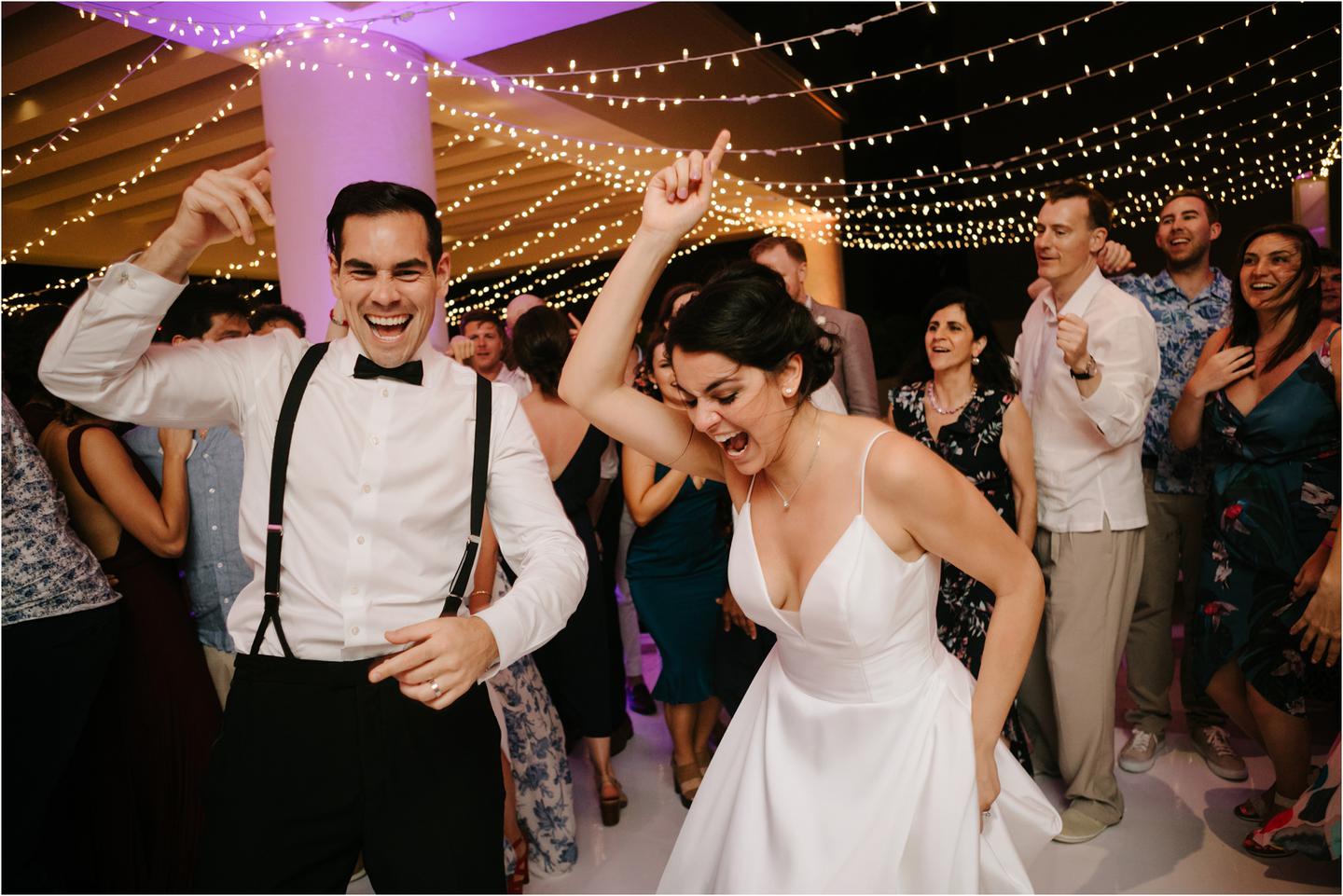 08-Late-Night-Hyatt-Ziva-Cancun-Wedding-Reception-14