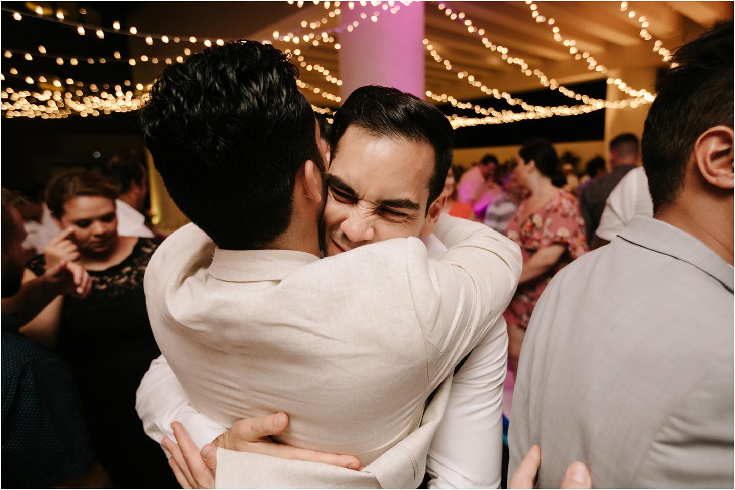 08-Late-Night-Hyatt-Ziva-Cancun-Wedding-Reception-30