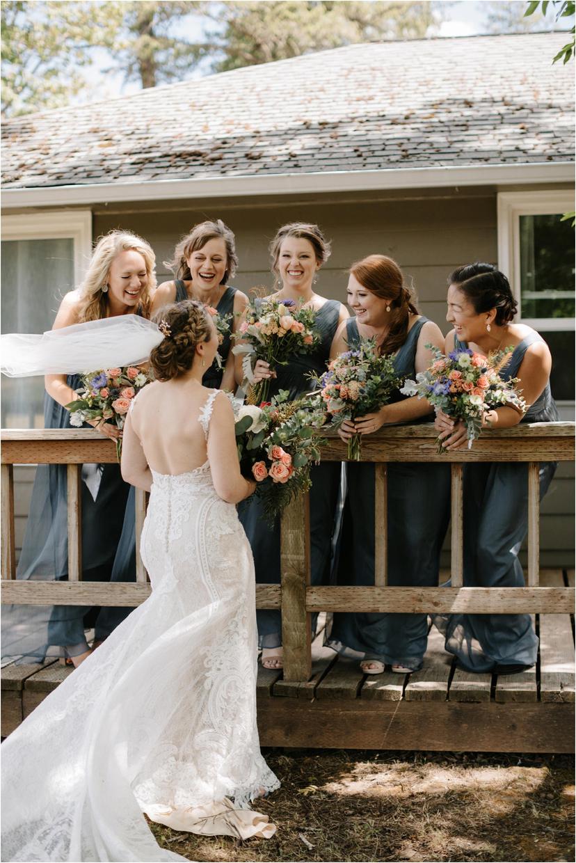 2-tin-roof-barn-wedding-2318