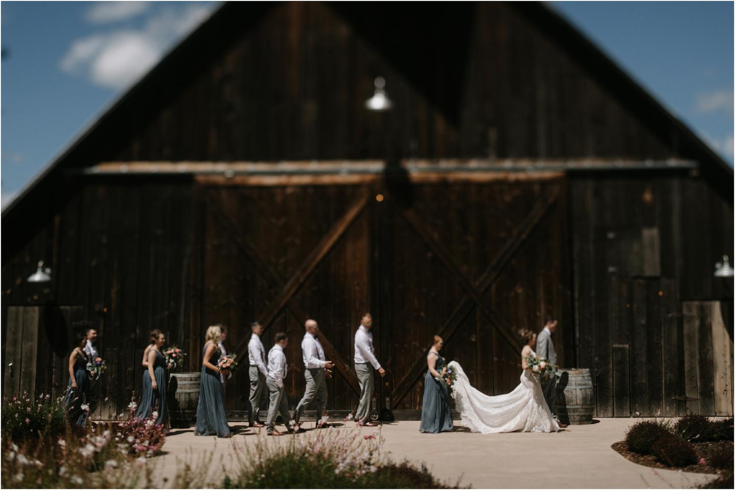 2-tin-roof-barn-wedding-2854