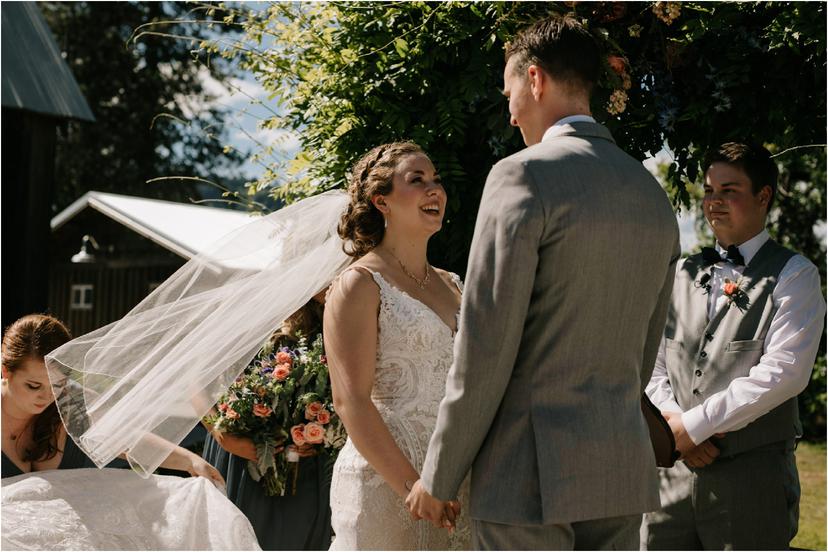 2-tin-roof-barn-wedding-3823