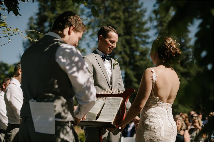 2-tin-roof-barn-wedding-3842