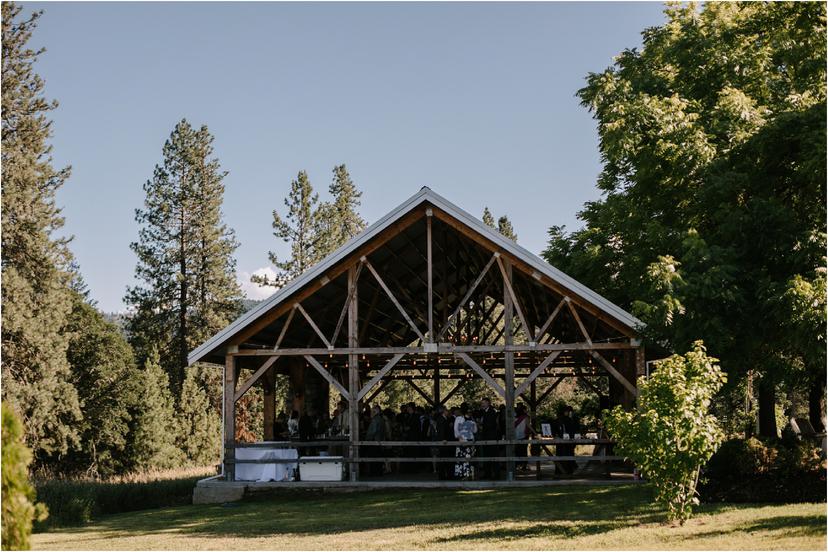 2-tin-roof-barn-wedding-4471