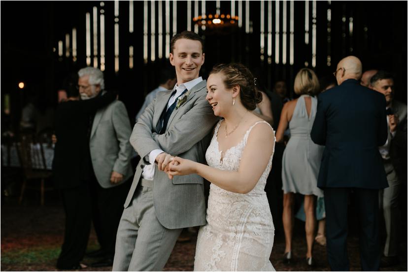 2-tin-roof-barn-wedding-6204