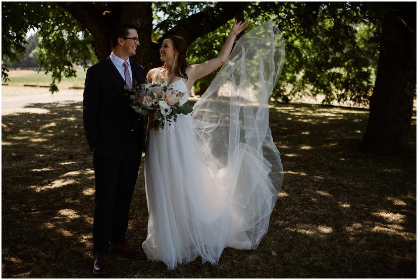 tin-roof-barn-wedding-stdr-1199