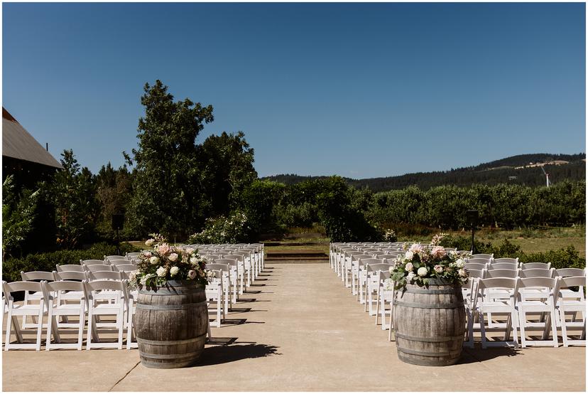 tin-roof-barn-wedding-stdr-1420