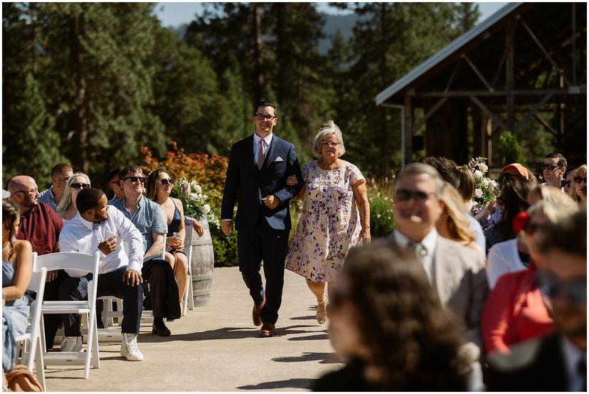 tin-roof-barn-wedding-stdr-1491