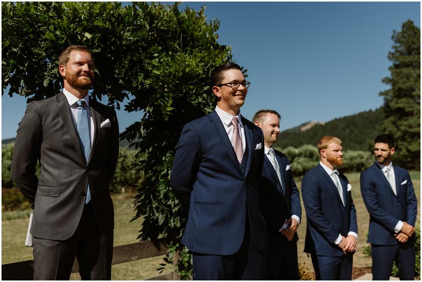 tin-roof-barn-wedding-stdr-1511