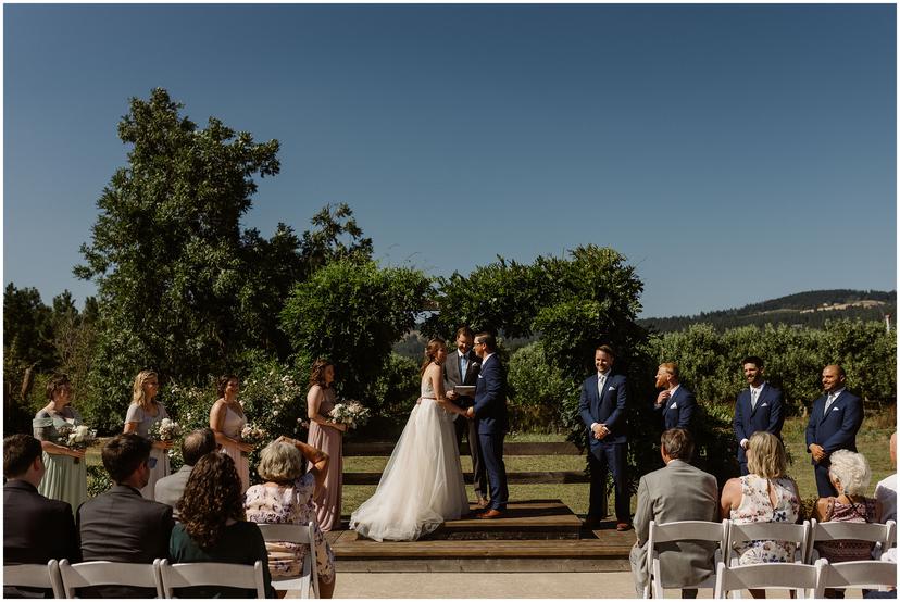 tin-roof-barn-wedding-stdr-1523