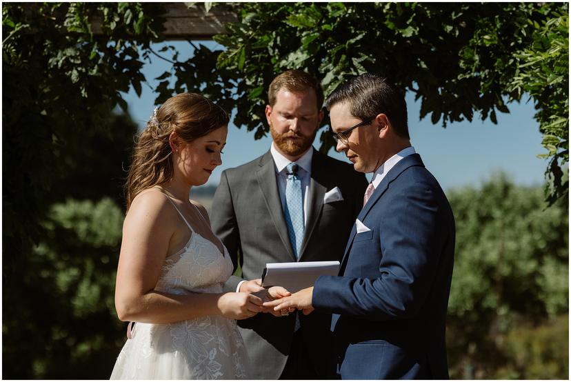 tin-roof-barn-wedding-stdr-1545