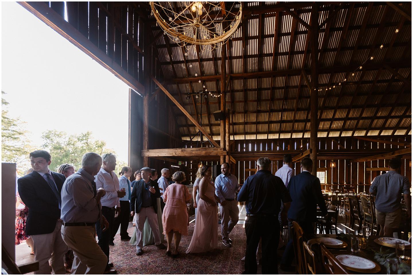 tin-roof-barn-wedding-stdr-1743