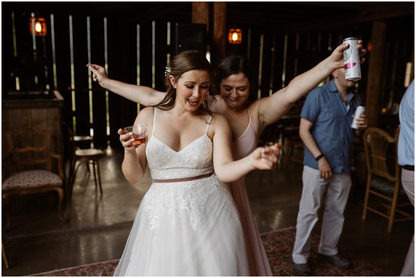 tin-roof-barn-wedding-stdr-2078