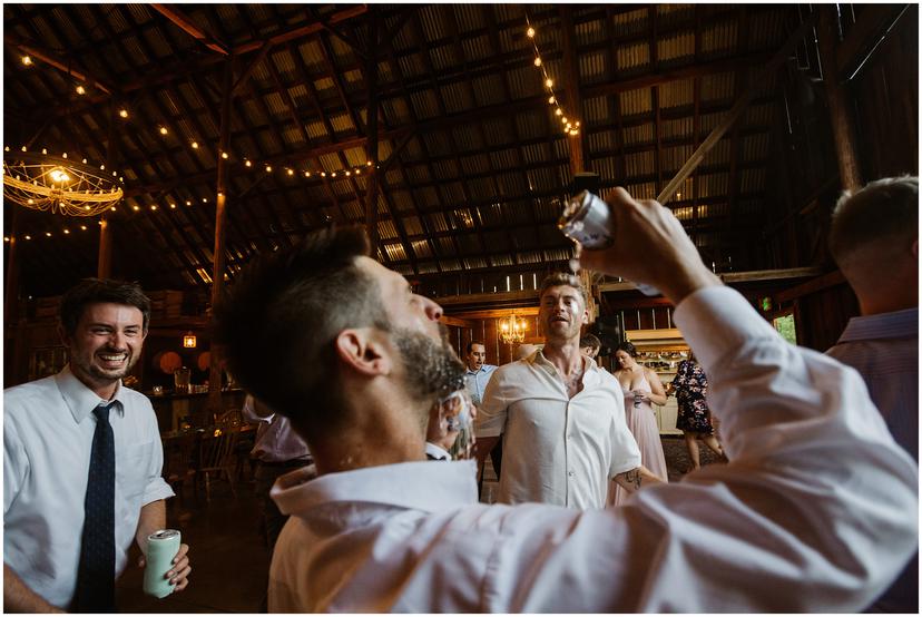 tin-roof-barn-wedding-stdr-2230