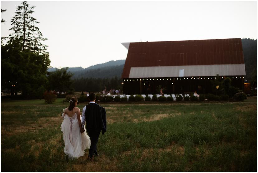 tin-roof-barn-wedding-stdr-2296