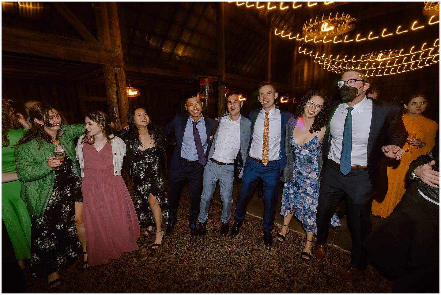 tin-roof-barn-wedding-rb_6061