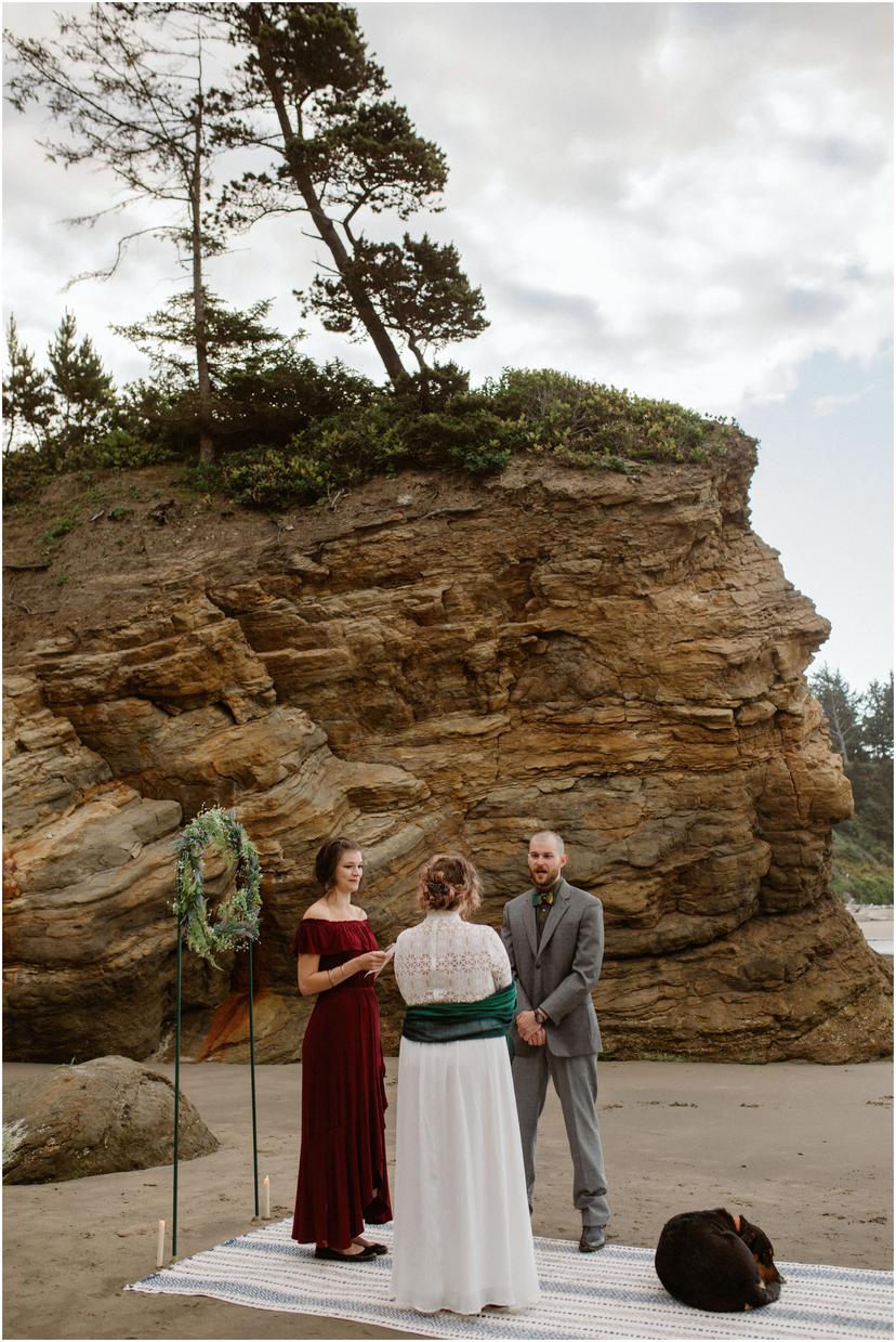 devils-punchbowl-elopement-newport-oregon-0606