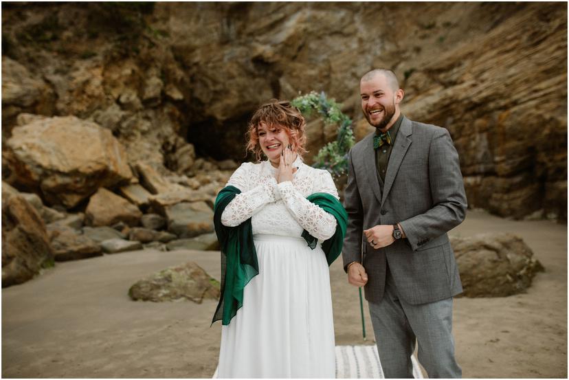 devils-punchbowl-elopement-newport-oregon-0675