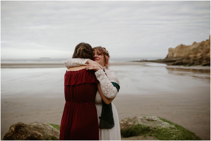 devils-punchbowl-elopement-newport-oregon-0732