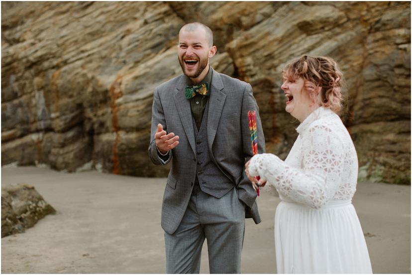 devils-punchbowl-elopement-newport-oregon-1298