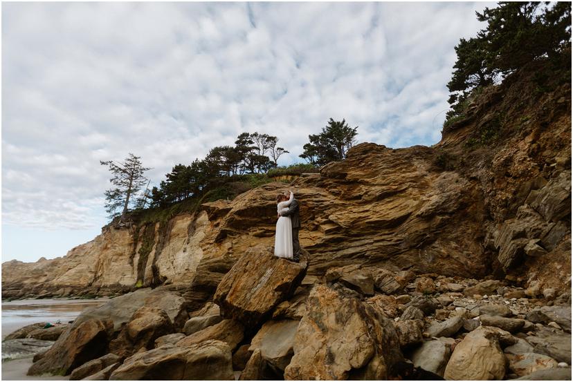 devils-punchbowl-elopement-newport-oregon-1398