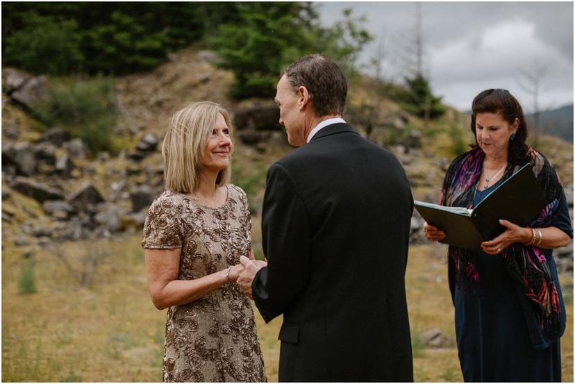 government-cove-elopement-columbia-river-gorge-wedding_0112