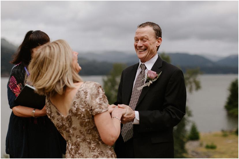 government-cove-elopement-columbia-river-gorge-wedding_0119