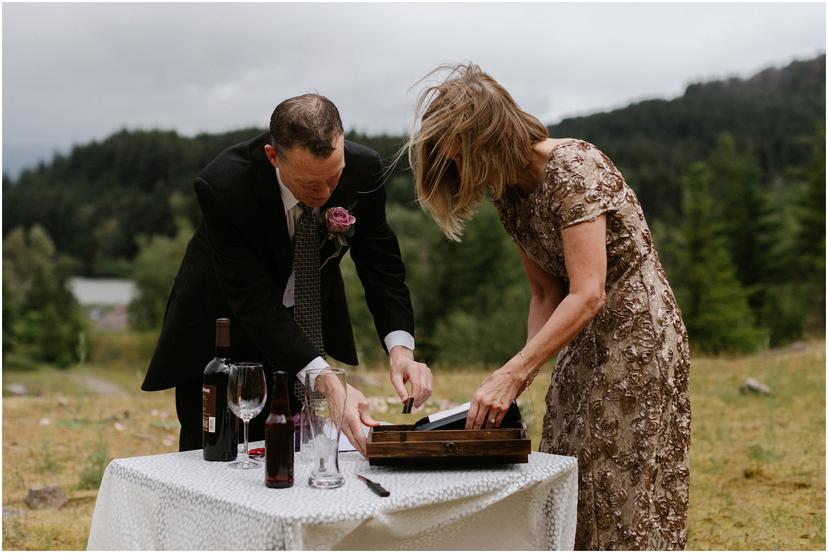 government-cove-elopement-columbia-river-gorge-wedding_0122