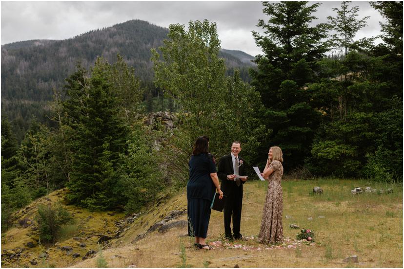 government-cove-elopement-columbia-river-gorge-wedding_0124