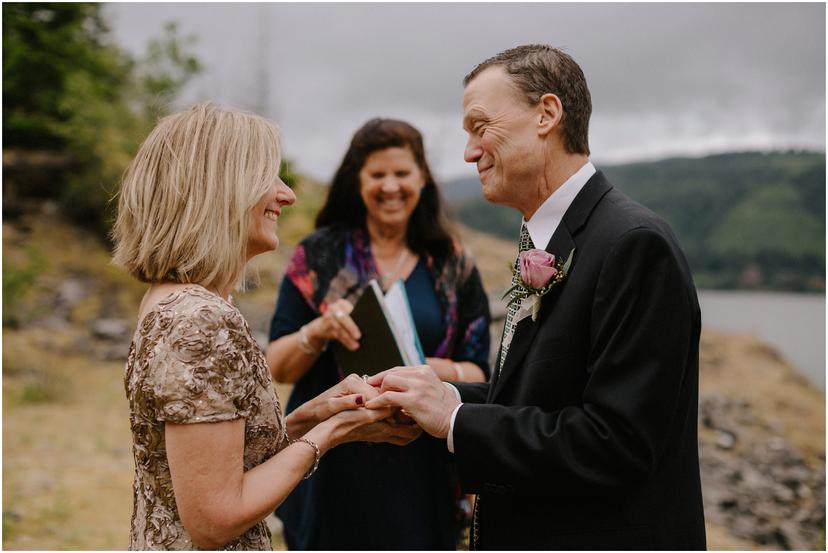 government-cove-elopement-columbia-river-gorge-wedding_0134