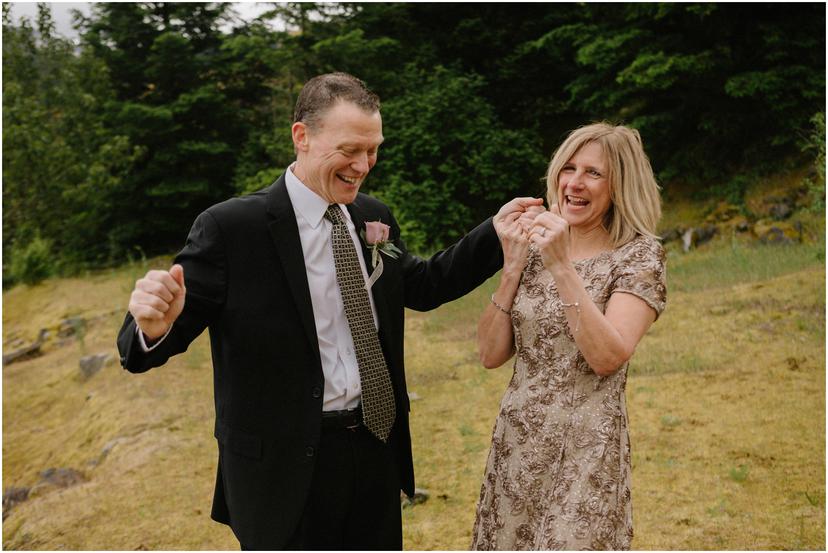 government-cove-elopement-columbia-river-gorge-wedding_0149