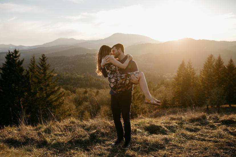 Fitton-Green-Natural-Area-Corvallis-Engagement-Photos