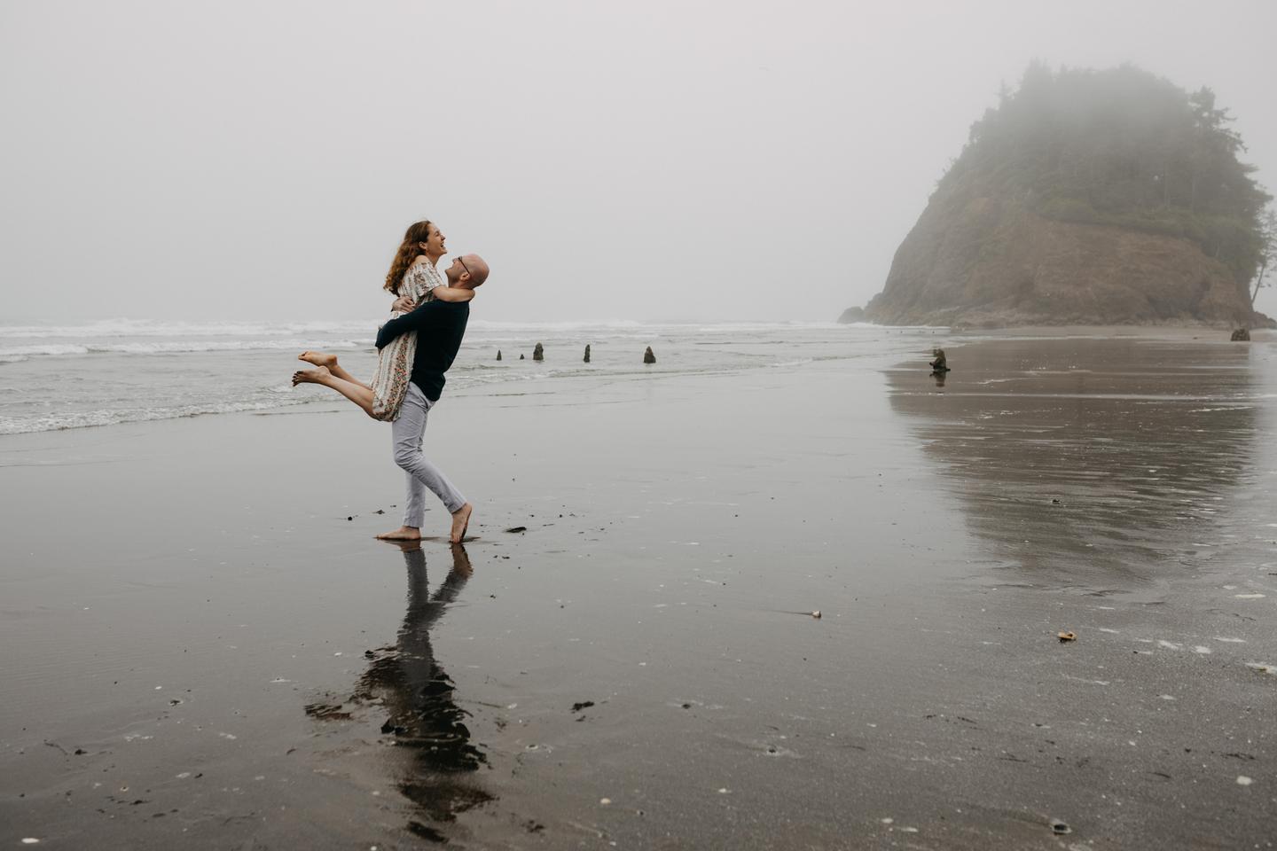 Neskowin-Oregon-Engagement-Photos