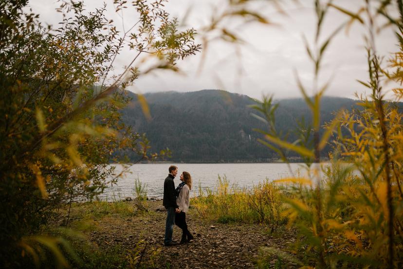 St-Cloud-Engagement-Photos-Columbia-River-Gorge