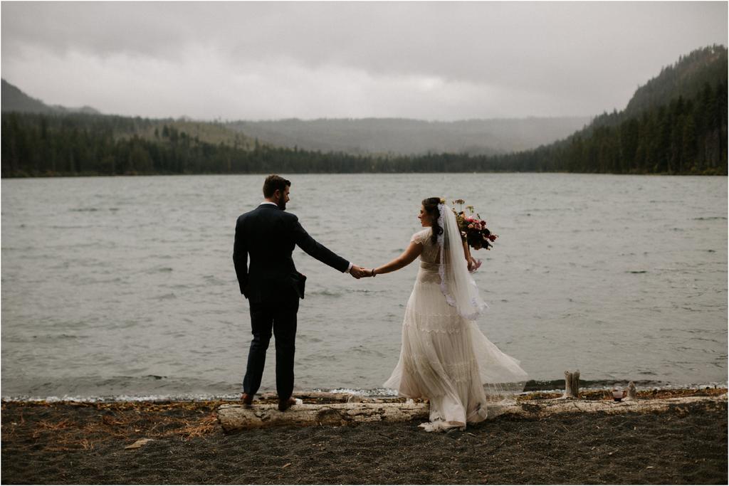 Suttle Lake Lodge Wedding