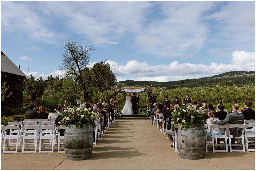 tin-roof-barn-wedding-rb_5961