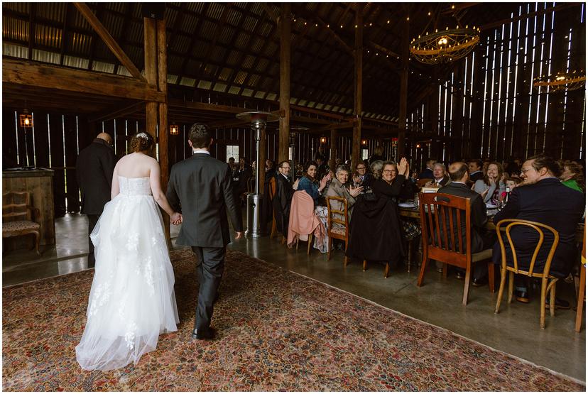 tin-roof-barn-wedding-rb_5991