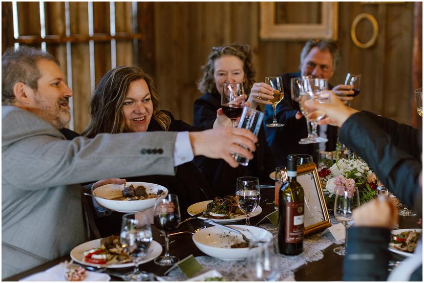 tin-roof-barn-wedding-rb_5999