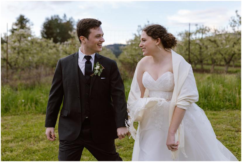 tin-roof-barn-wedding-rb_6020