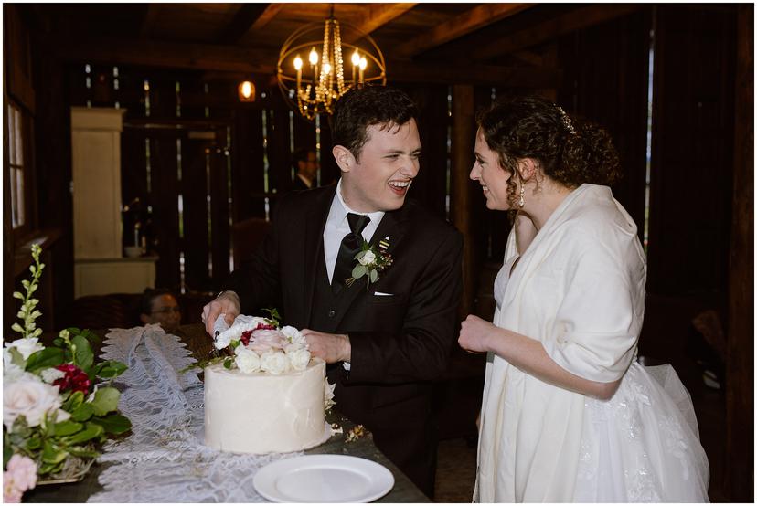 tin-roof-barn-wedding-rb_6022