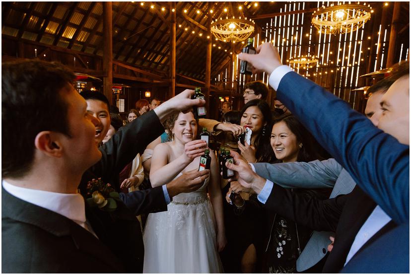 tin-roof-barn-wedding-rb_6039