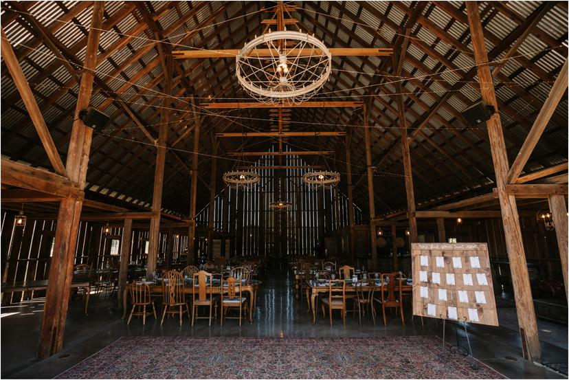 tin-roof-barn-wedding-1811